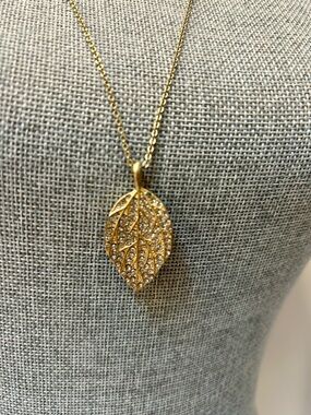 Lia Sophia Eden/efflorescence Gold Leaf Pendant Necklace with cut crystals